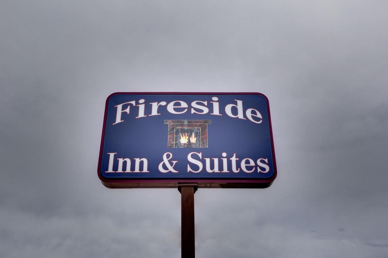 Fireside Inn And Suites Devils Lake Dış mekan fotoğraf